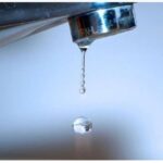 آبرسانی باتانکر به بیمارستان های اهواز در پی قطع آب