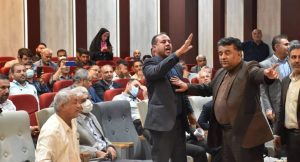 تنش در جلسه صنعتگران بامعاون وزیر صمت/ تولیدکنندگان خوزستانی :رییس صمت را عوض کنید