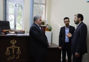 رئیس کل دادگستری خوزستان در بازدید از دادگستری شوشتر: کاهش اطاله دادرسی با استفاده از سیستم‌های الکترونیک و فناوری‌های روز امکان پذیر است