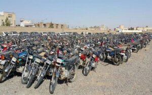 بیش از ۶ هزار دستگاه موتورسیکلت توقیفی در پارکینگ‌های استان خوزستان از طریق مزایده به فروش رسید